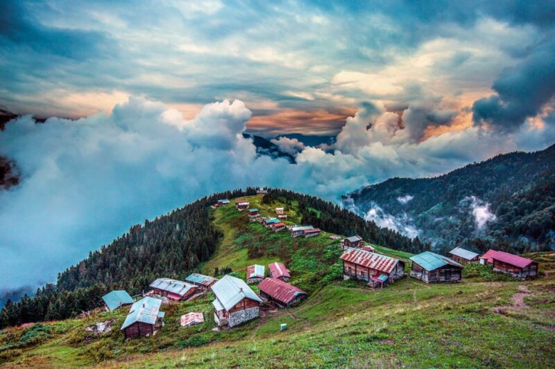 BÜYÜK KARADENİZ TURU 27 EYLÜL - 3 EKİM 2026 5 GECE OTEL 1 GECE BATUM KONAKLAMALI